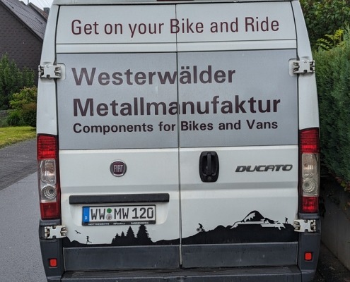 www.pixitec.de | Westerwälder Metallmanufaktur_Fahrzeugbeschriftung_2